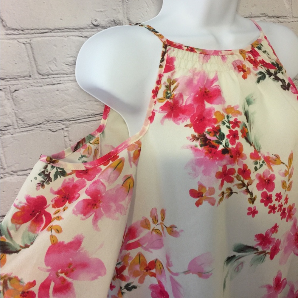 Sanctuary Floral Cold Shoulder Top - Picture 5 of 13
